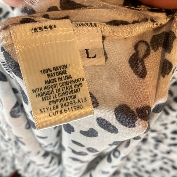 Bella Dahl Thin long sleeve top sz. Large - Picture 6 of 8